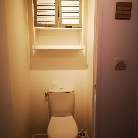 Apartment Avec Piscine Et Garage Proche Et Commerces